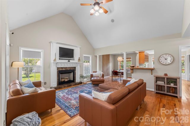 2103 Olde Pond Court SE, Hudson, NC 28638