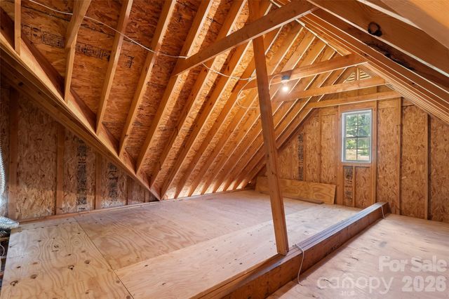 2103 Olde Pond Court SE, Hudson, NC 28638