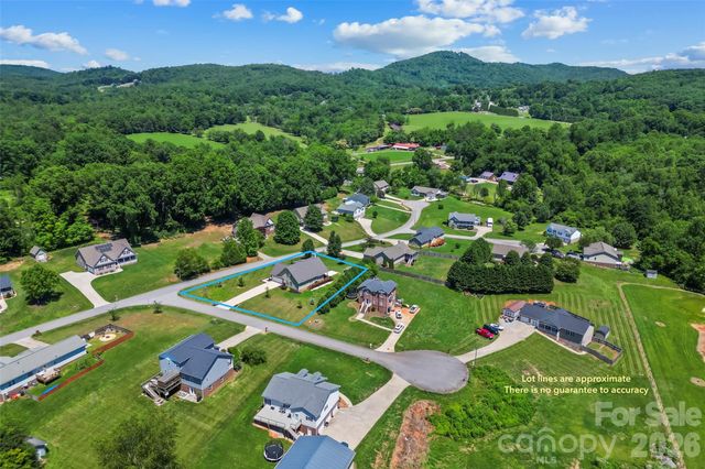 2103 Olde Pond Court SE, Hudson, NC 28638