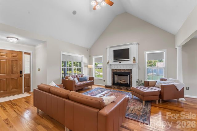 2103 Olde Pond Court SE, Hudson, NC 28638