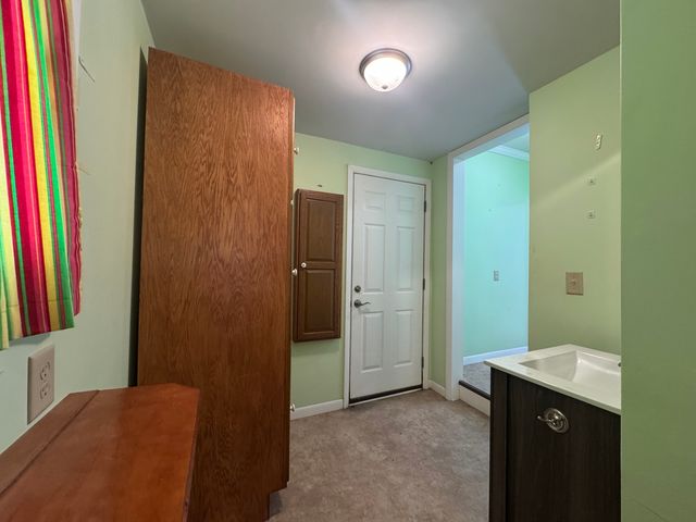 602 E Webster Street, Clinton, IL 61727