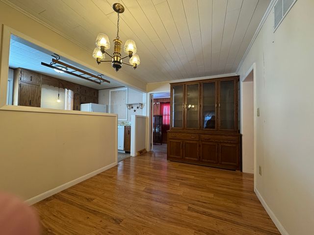 602 E Webster Street, Clinton, IL 61727