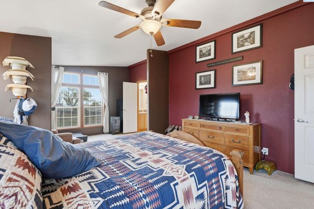 61610 N Whan Rd, Benton City, WA 99320