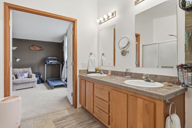 61610 N Whan Rd, Benton City, WA 99320