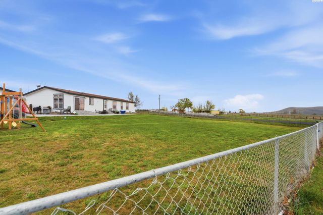 61610 N Whan Rd, Benton City, WA 99320