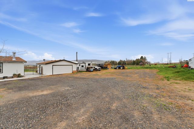 61610 N Whan Rd, Benton City, WA 99320