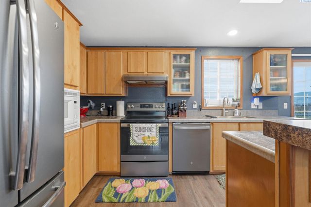 61610 N Whan Rd, Benton City, WA 99320