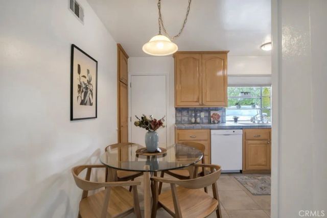 20410 Marilla, Chatsworth, CA 91311