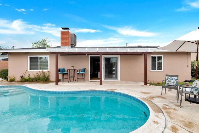 20410 Marilla, Chatsworth, CA 91311