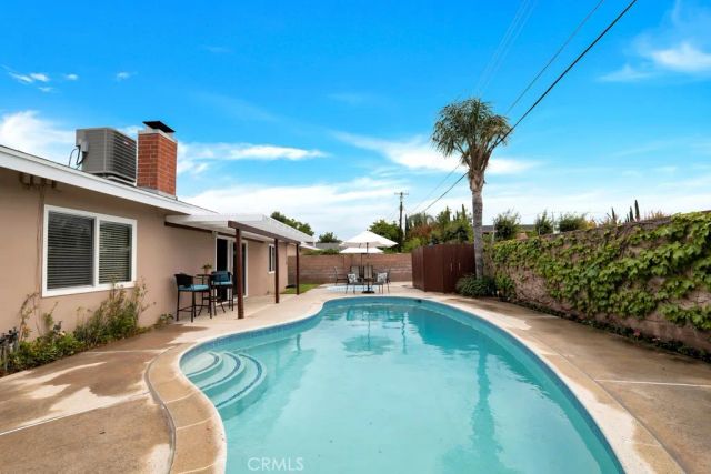 20410 Marilla, Chatsworth, CA 91311