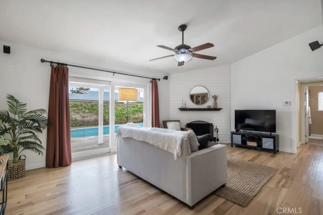 20410 Marilla, Chatsworth, CA 91311