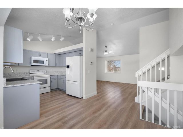 4542 S Gibraltar St, Centennial, CO 80015