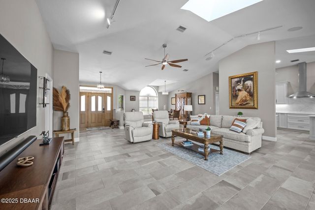 53 Cottonwood Court, Palm Coast, FL 32137