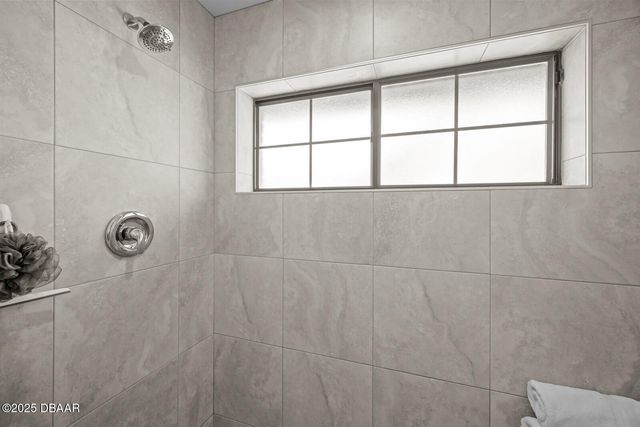 53 Cottonwood Court, Palm Coast, FL 32137