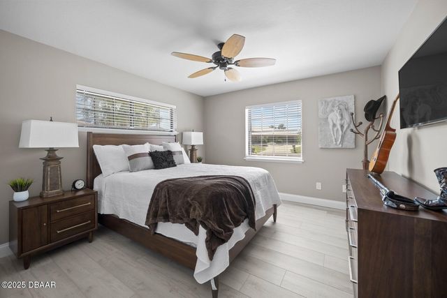 53 Cottonwood Court, Palm Coast, FL 32137