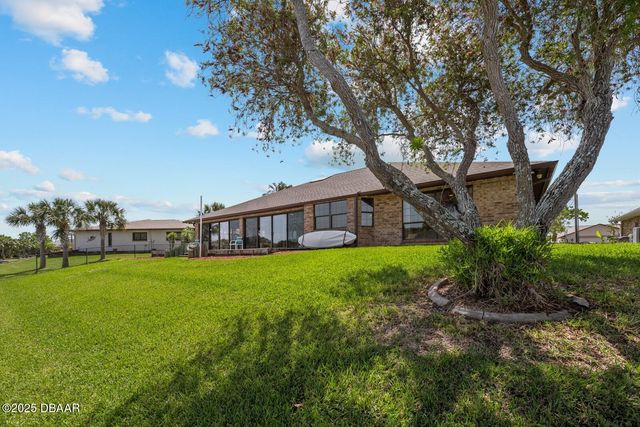 53 Cottonwood Court, Palm Coast, FL 32137