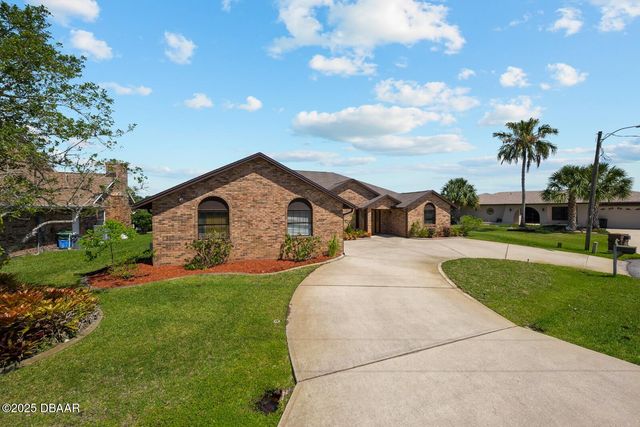 53 Cottonwood Court, Palm Coast, FL 32137