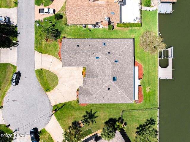 53 Cottonwood Court, Palm Coast, FL 32137