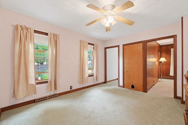 158 High Street, Mansfield, MA 02048