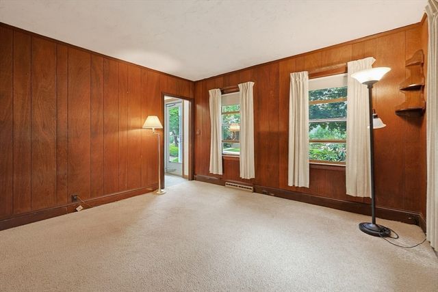 158 High Street, Mansfield, MA 02048