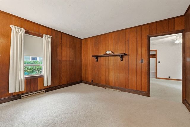 158 High Street, Mansfield, MA 02048