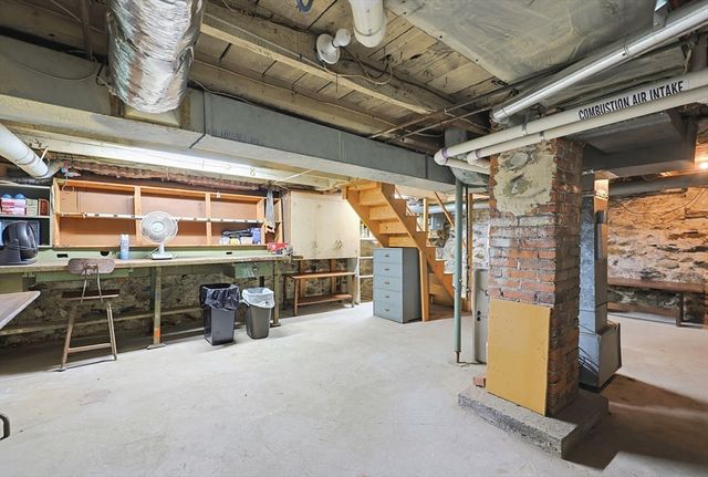 158 High Street, Mansfield, MA 02048