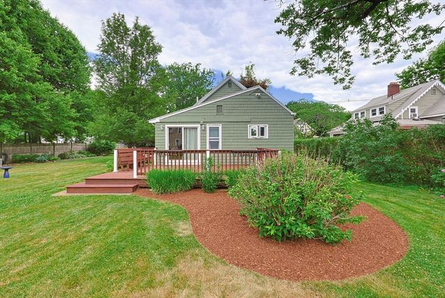 158 High Street, Mansfield, MA 02048