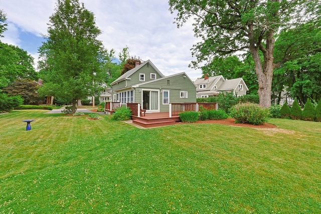 158 High Street, Mansfield, MA 02048