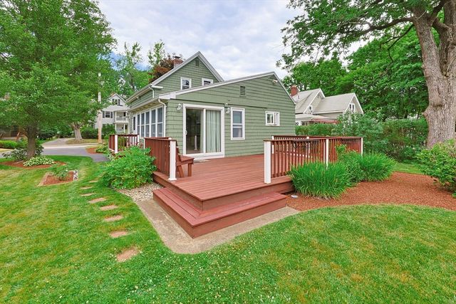158 High Street, Mansfield, MA 02048