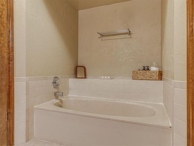 2608 Northwood Lane, Edmond, OK 73013