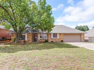 2608 Northwood Lane, Edmond, OK 73013