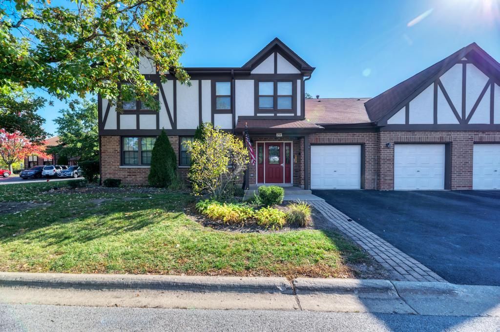 216 Stoneybrook Lane 2D, Bloomingdale, IL 60108 — exterior