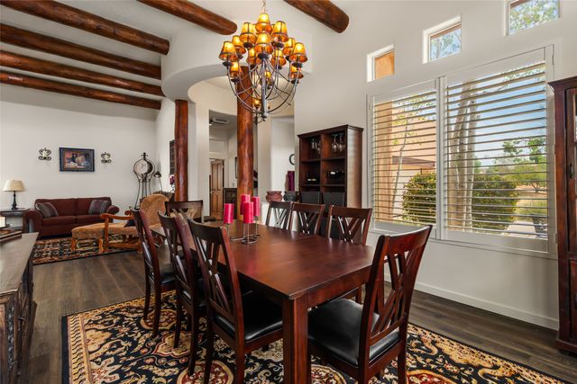11 E Chili Line Road, Santa Fe, NM 87508