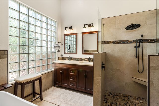 11 E Chili Line Road, Santa Fe, NM 87508