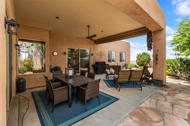11 E Chili Line Road, Santa Fe, NM 87508