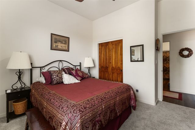 11 E Chili Line Road, Santa Fe, NM 87508