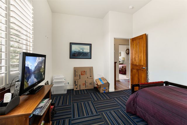 11 E Chili Line Road, Santa Fe, NM 87508