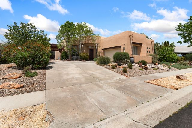 11 E Chili Line Road, Santa Fe, NM 87508