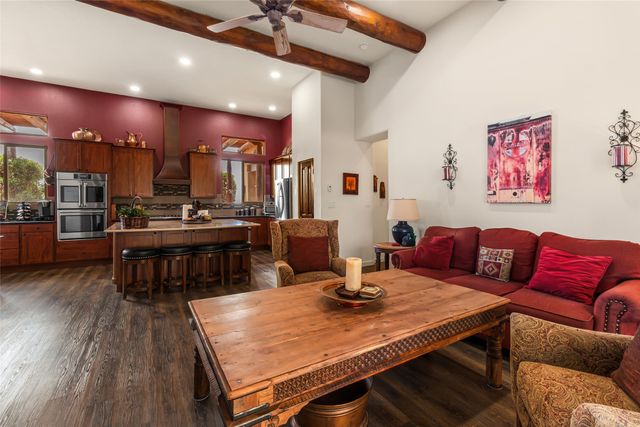 11 E Chili Line Road, Santa Fe, NM 87508