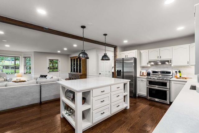 214 Piney Woods Drive, Ellijay, GA 30536
