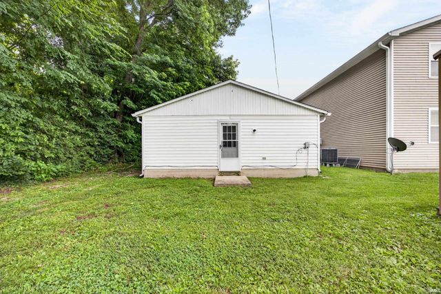 357, 359, 359.5 S East St Avenue, Spencer, IN 47460