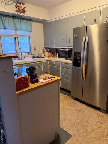 121 Loomis Avenue, Clio, MI 48420