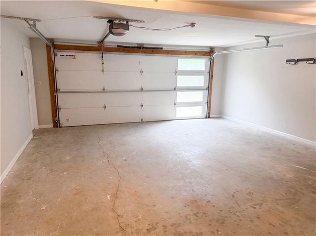 15 Navaho Lane, Sharpsburg, GA 30277