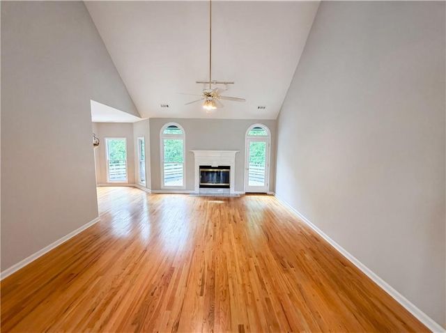 15 Navaho Lane, Sharpsburg, GA 30277