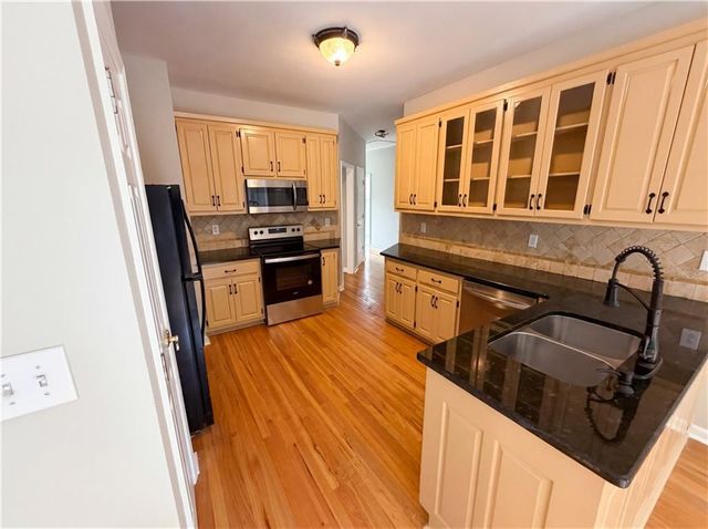 15 Navaho Lane, Sharpsburg, GA 30277