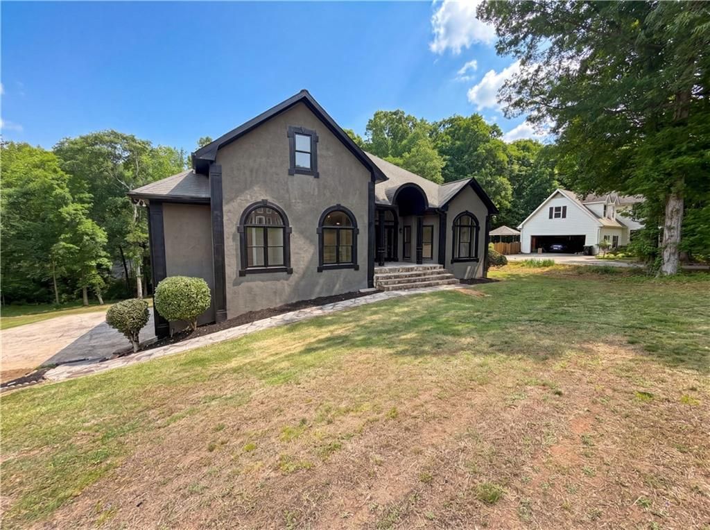 15 Navaho Lane, Sharpsburg, GA 30277