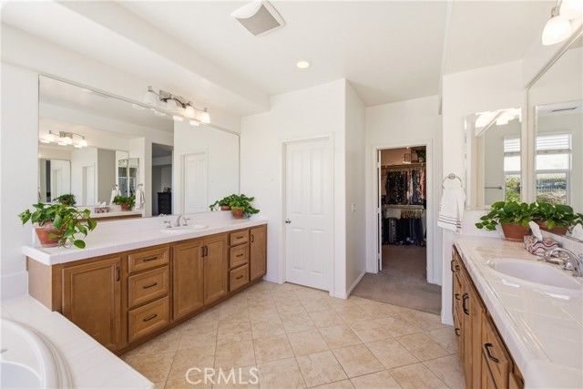 2273 Swift Fox Court, Simi Valley, CA 93065