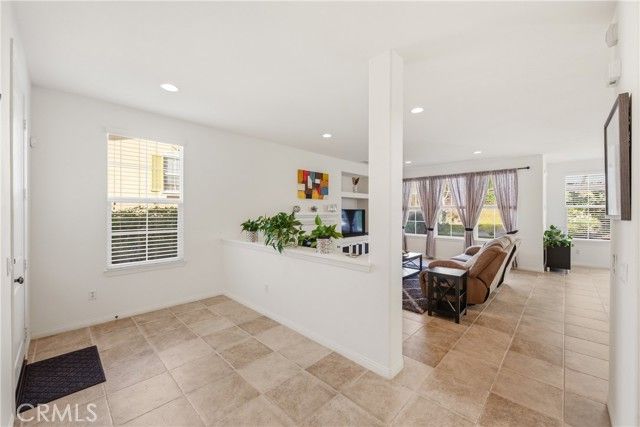 2273 Swift Fox Court, Simi Valley, CA 93065