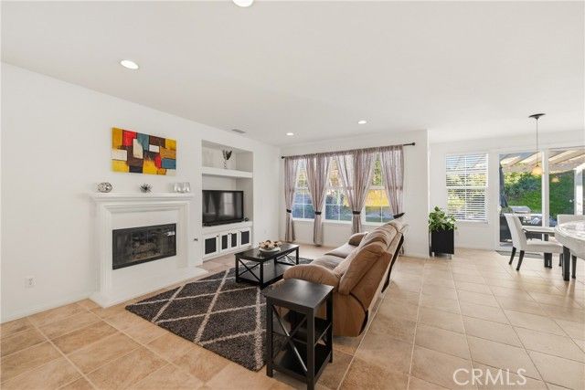 2273 Swift Fox Court, Simi Valley, CA 93065