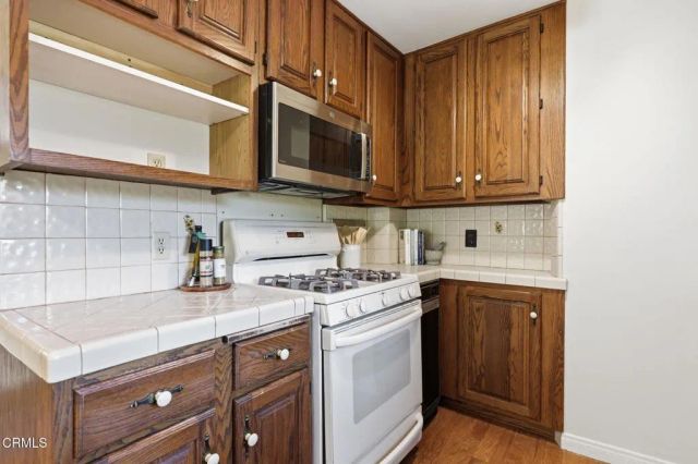 379 Foothill Drive, Fillmore, CA 93015